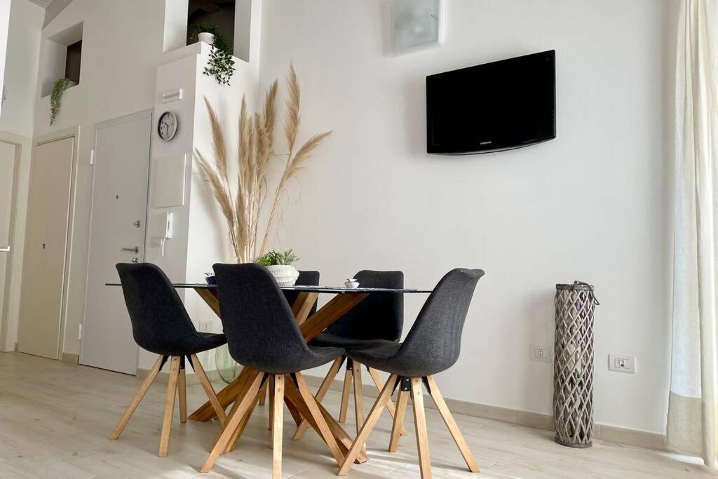 Free Private Parking, New Apartment Альгеро Екстер'єр фото