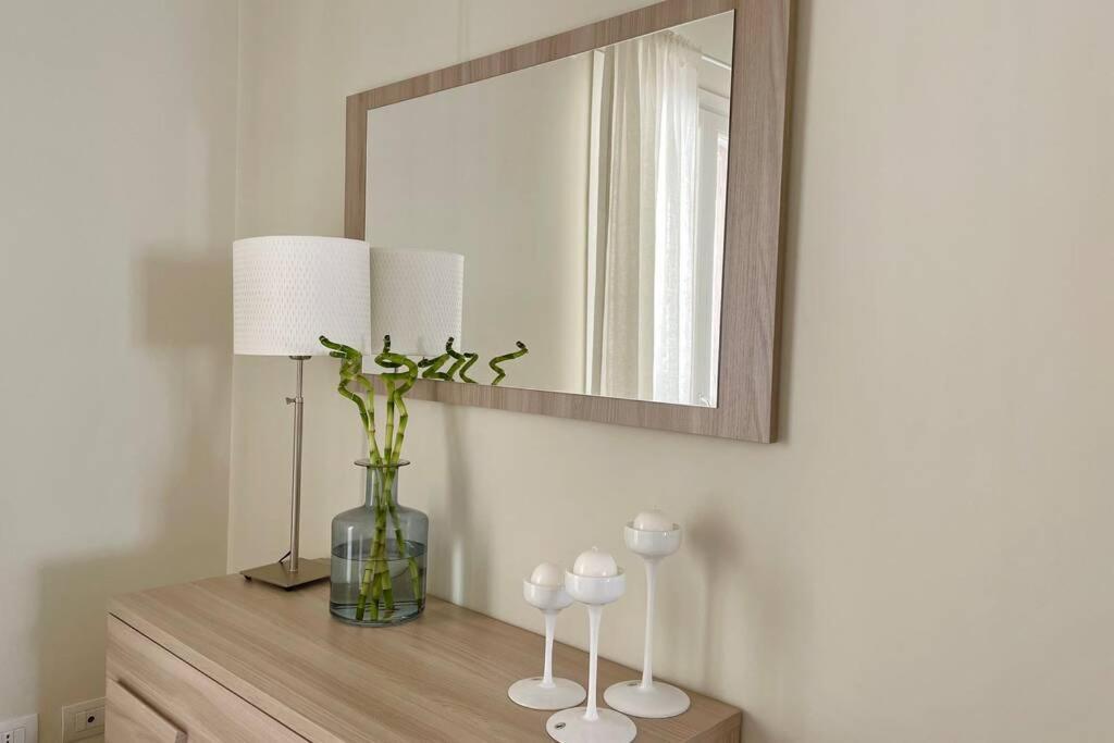 Free Private Parking, New Apartment Альгеро Екстер'єр фото