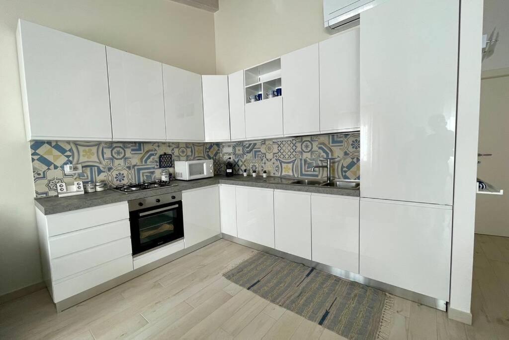 Free Private Parking, New Apartment Альгеро Екстер'єр фото